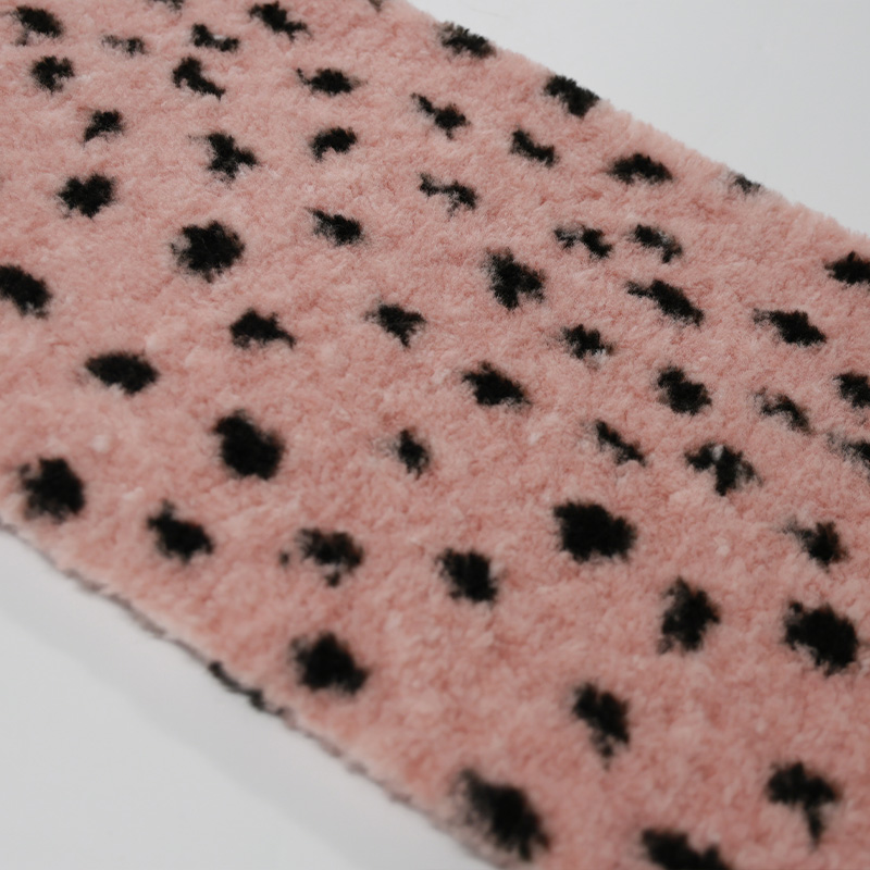Foundation black spot alpaca wool