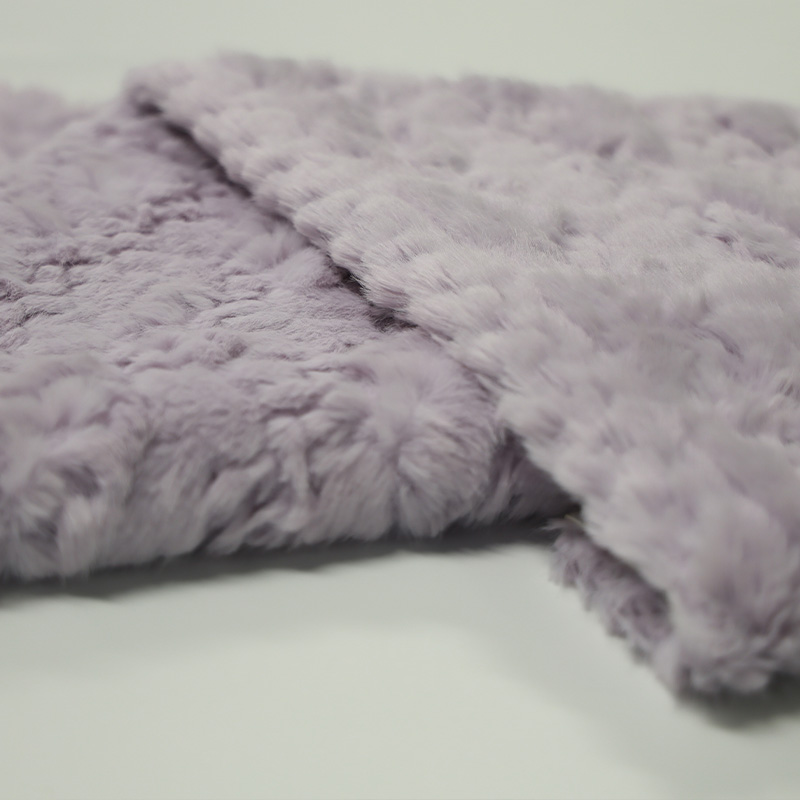 Market Trends: Highlighting the Benefits of Faux Marten Fur in Fashion Design