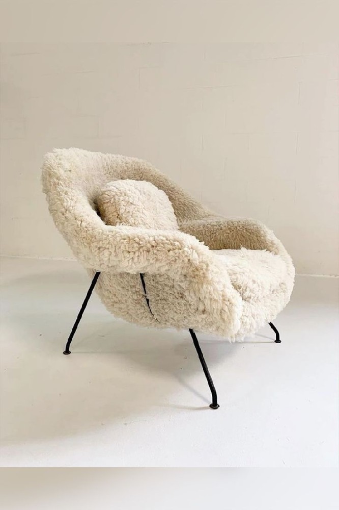 Plush chair