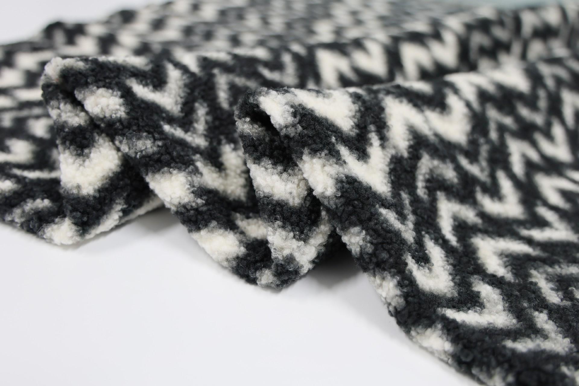 faux fur wavy grain velvet