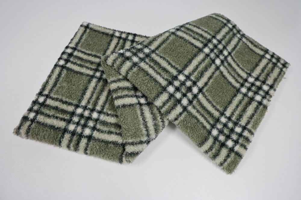 Black and green plaid small curly velvet
