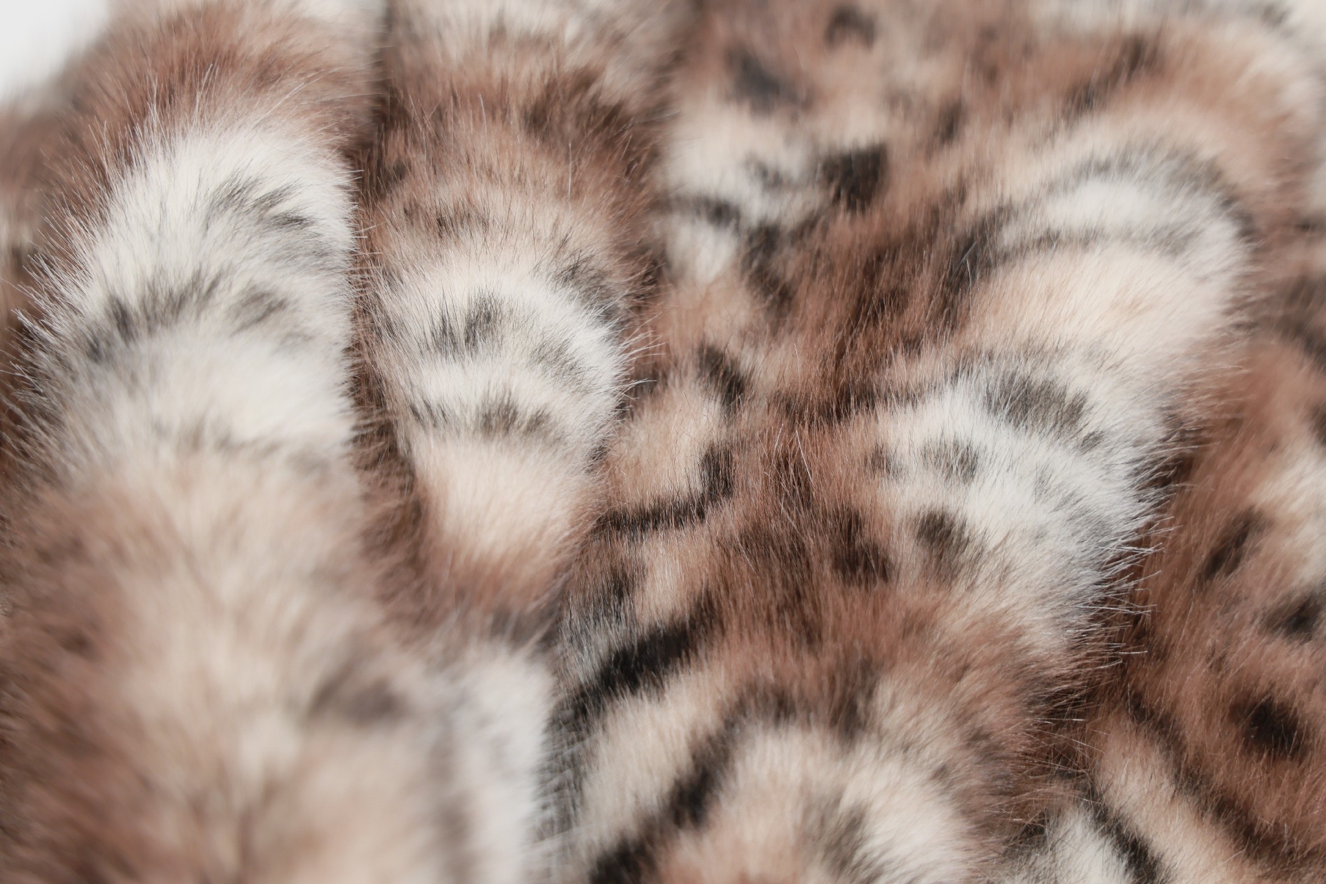 Faux fox fur Beige with Brown Tiger Print