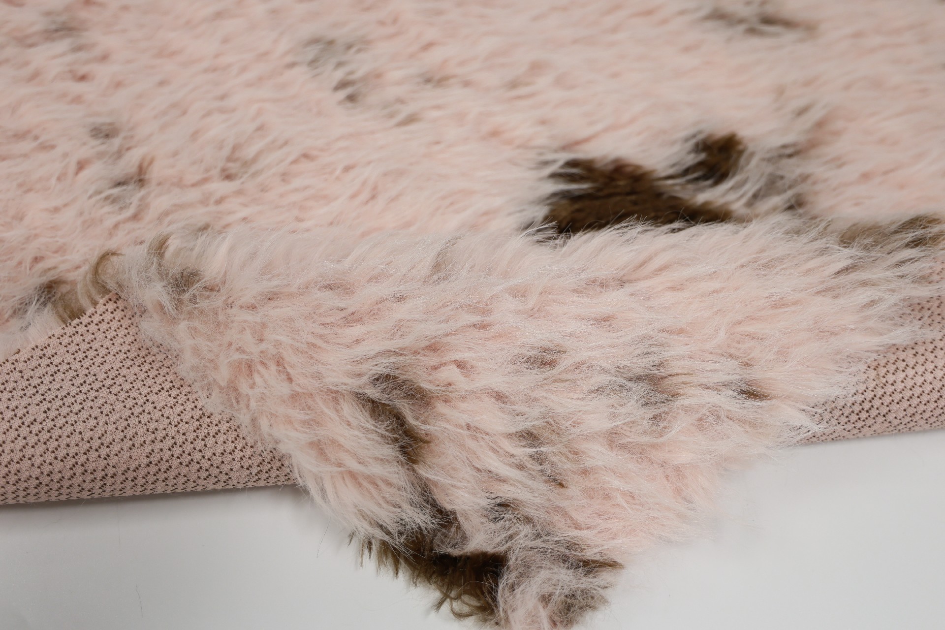 Faux fur Pink and brown curls
