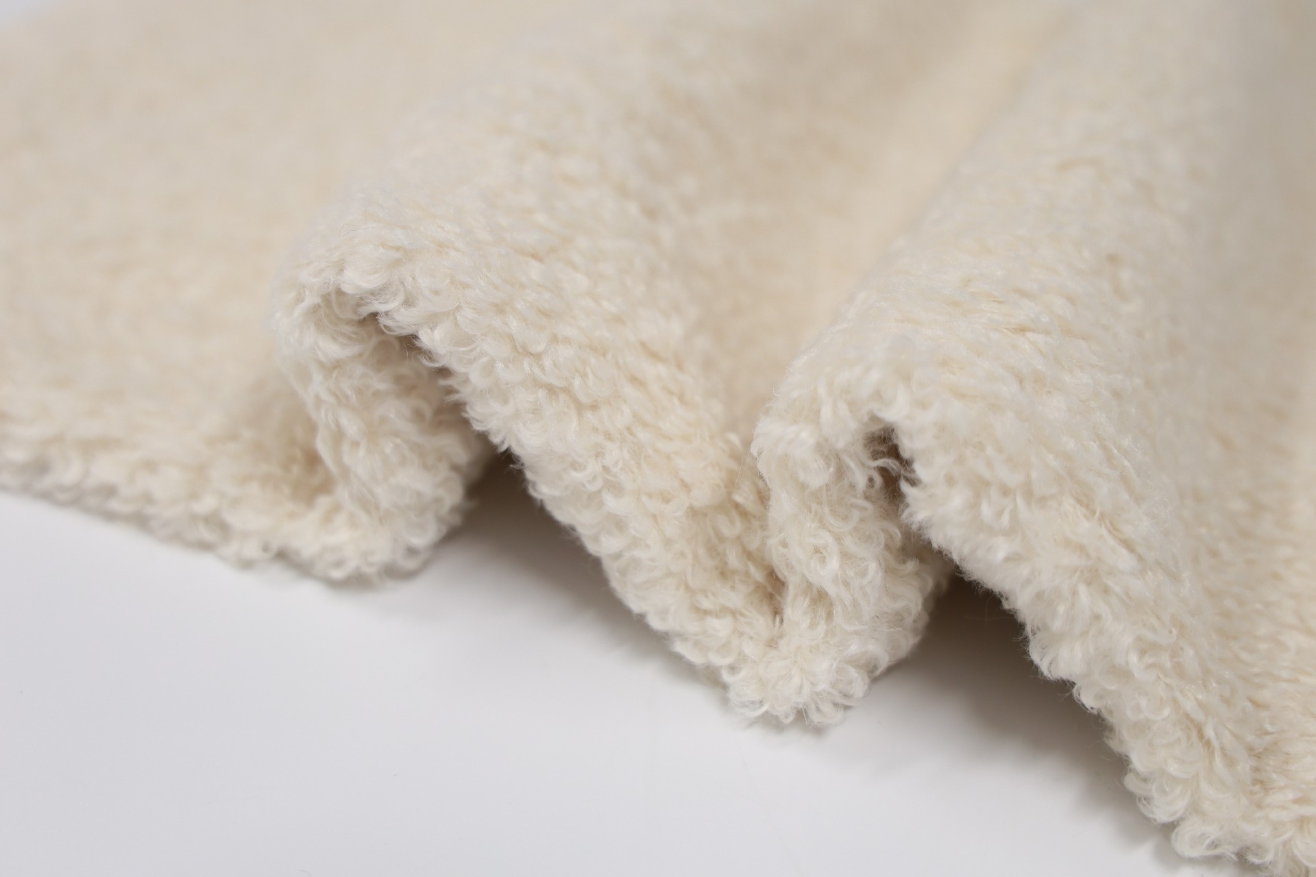 faux fur Champagne Gold Lamb Roll