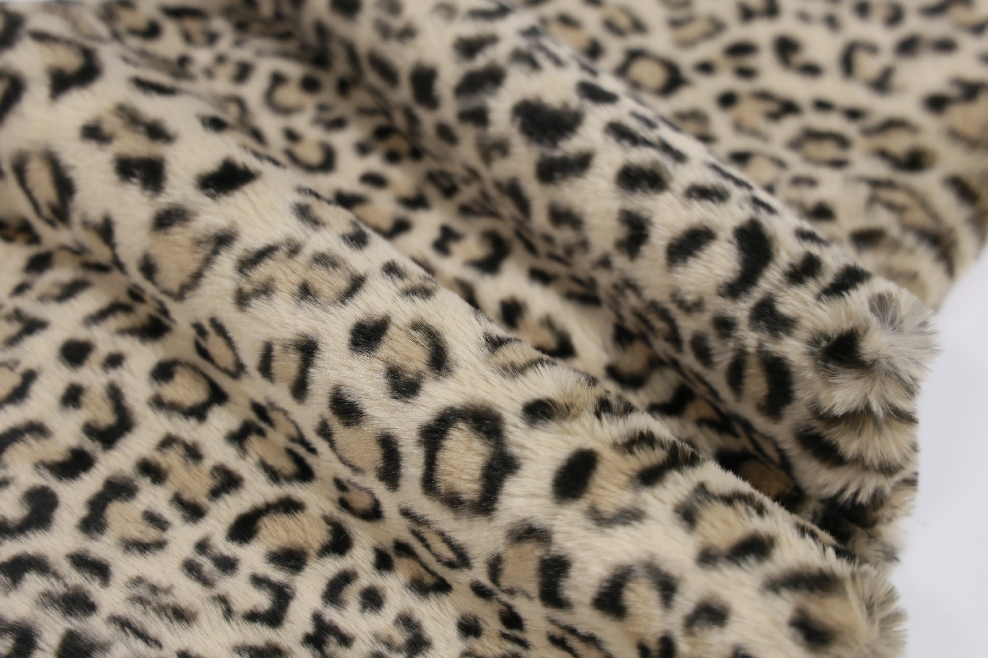 faux fur Beige leopard print rabbit fur