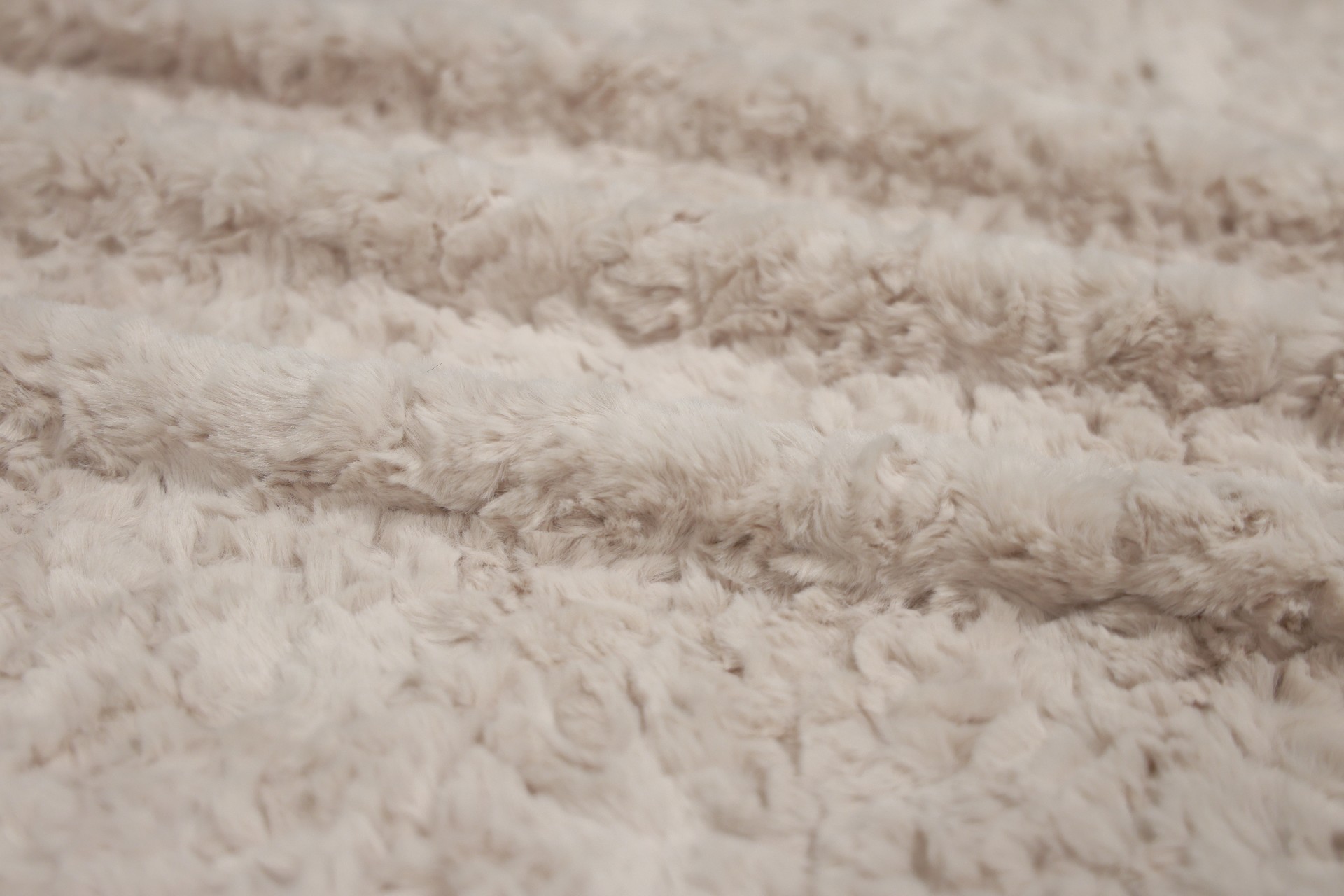 Beige rabbit faux fur