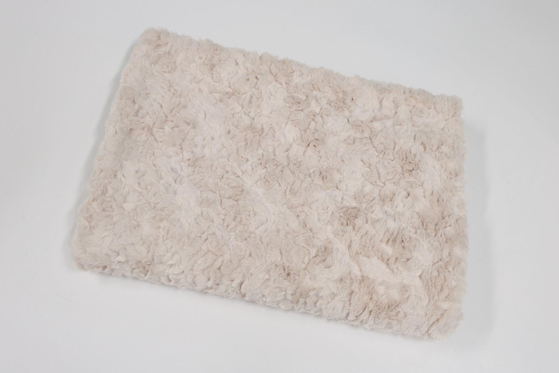 Beige rabbit faux fur