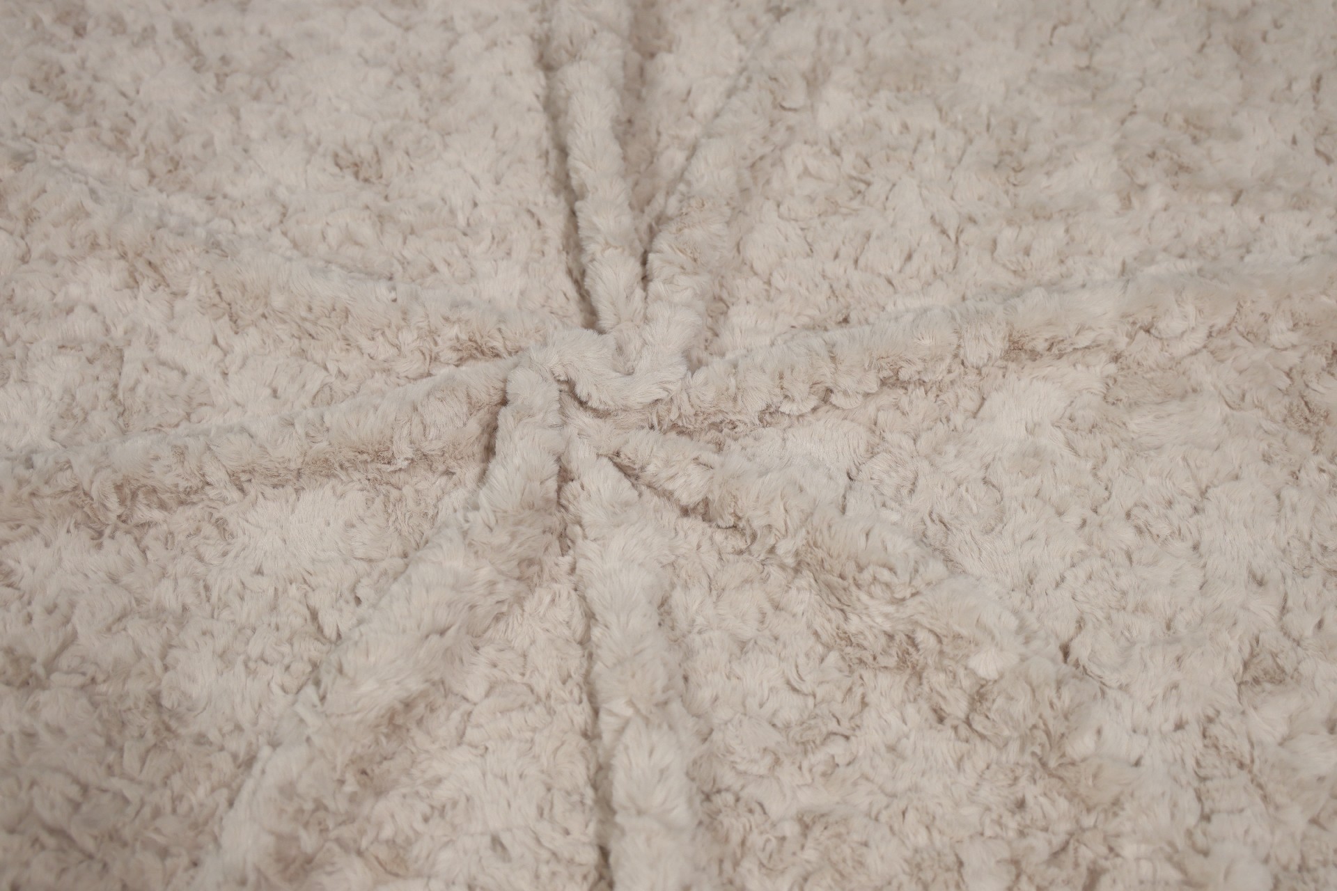 Beige rabbit faux fur