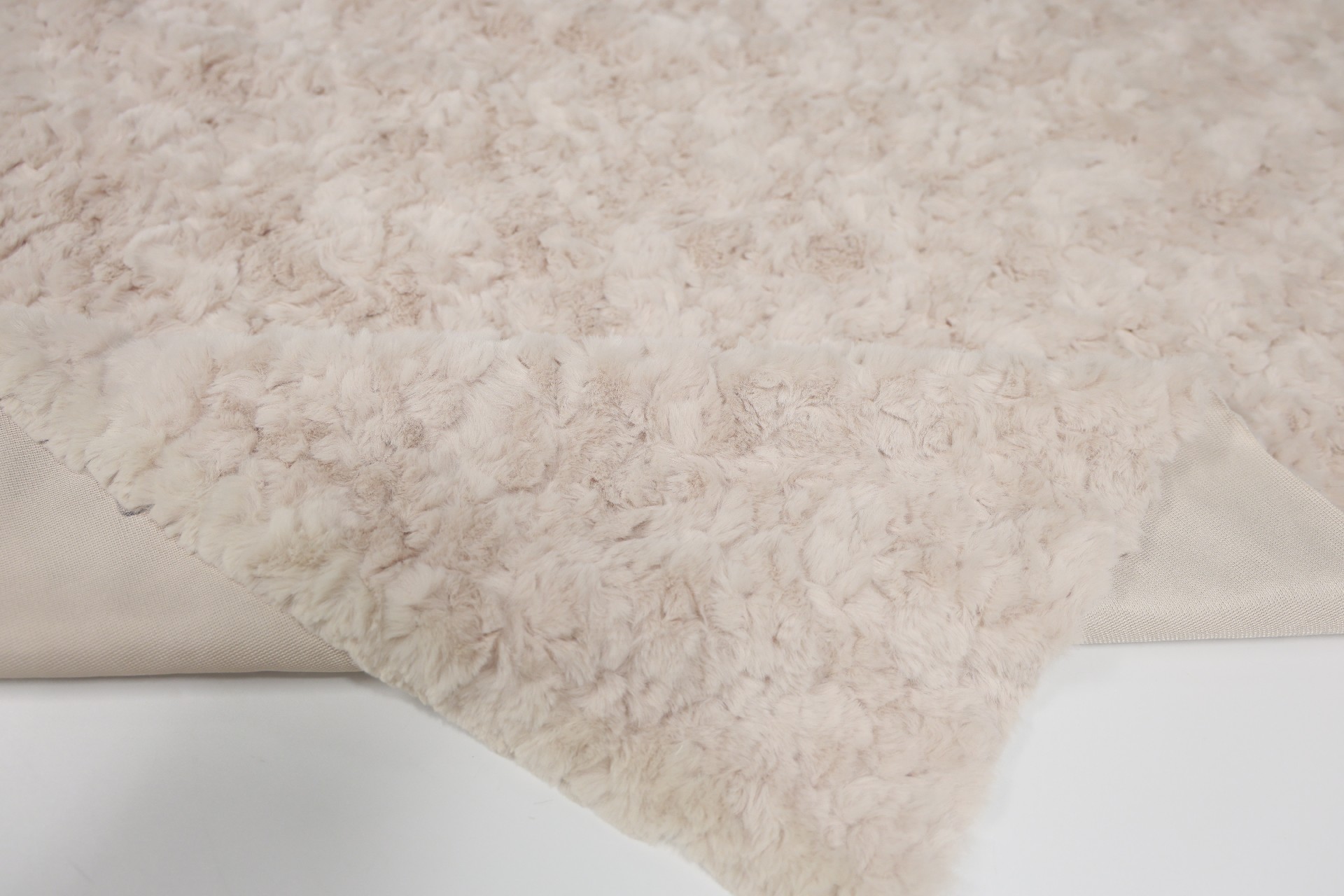 Beige rabbit faux fur