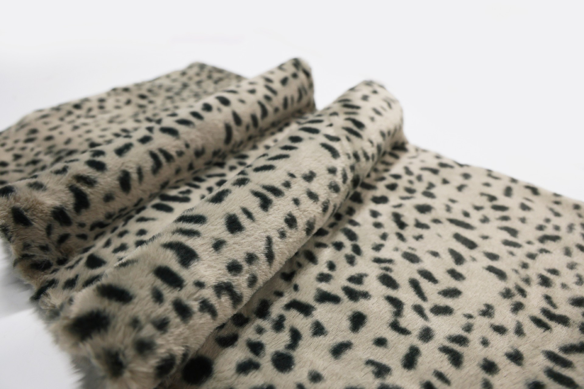 Gray brown black leopard point rabbit fur