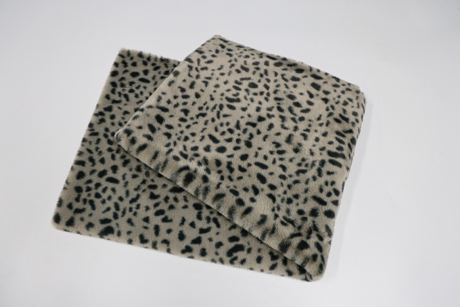 Gray brown black leopard point rabbit fur