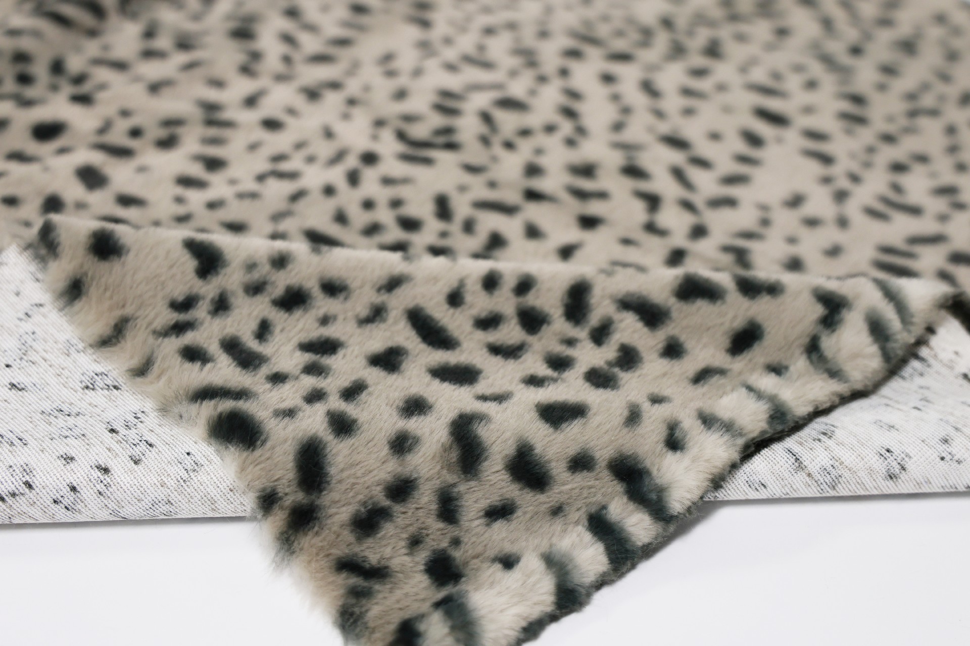 Gray brown black leopard point rabbit fur