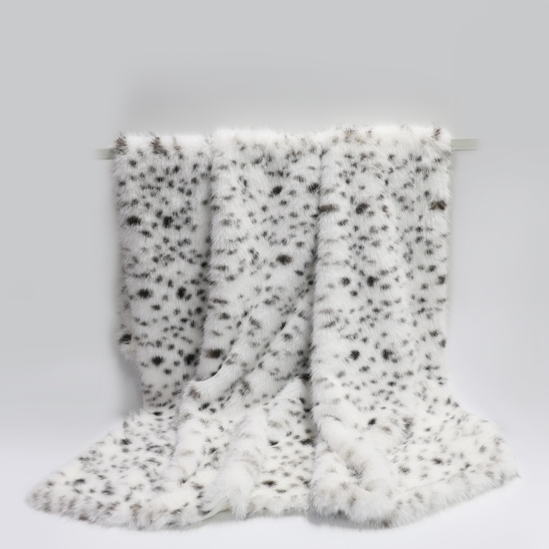 Custom Leopard Fox Fur Blanket | Luxurious simulation design