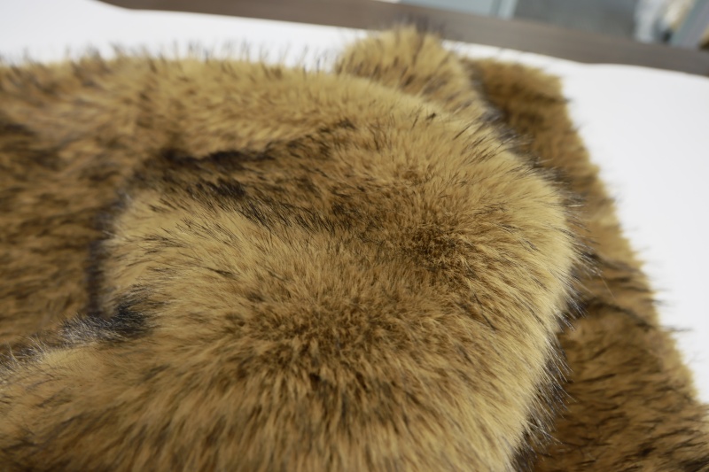 How to Choose a Textile Company for Premium Faux Fur Fabric