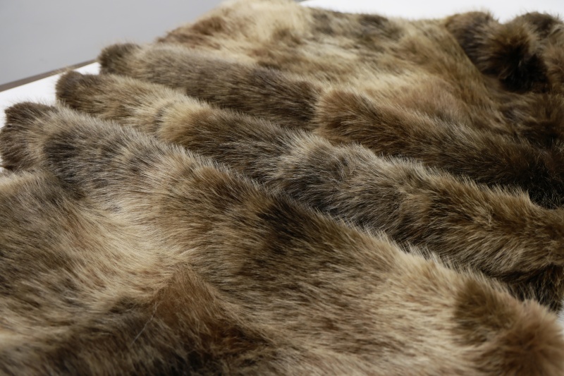 Premium Faux Fur Fabric Wholesale: Eco-Friendly Clothing Material