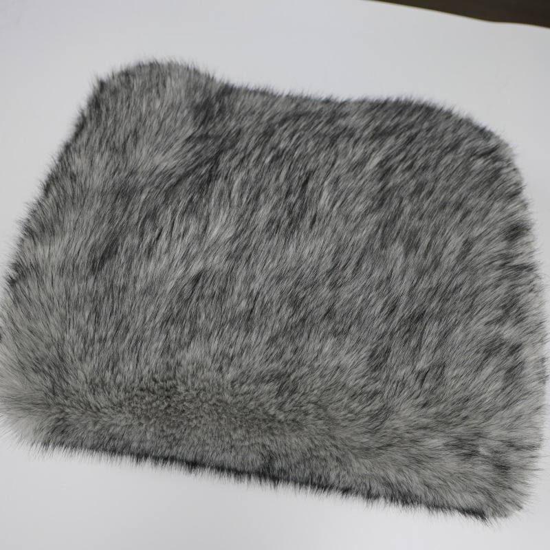 Gradient-dyed pointed fabric - Fox fur-like texture, customizable