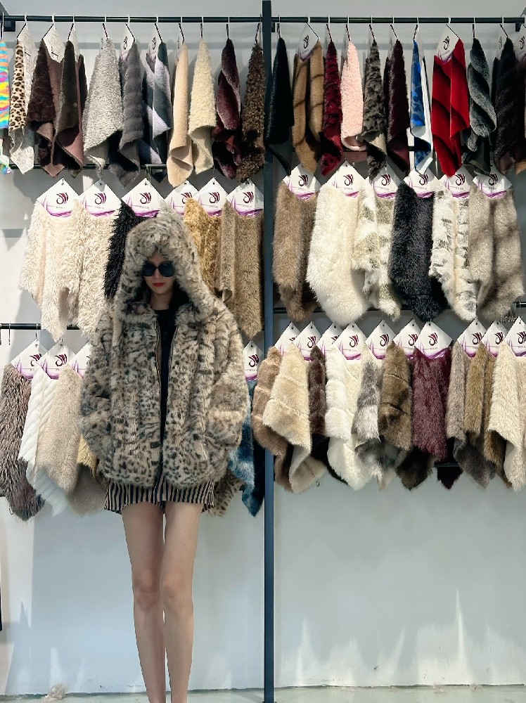 Fur Hooded Coat: The Versatile Outowear for Style and Warmth