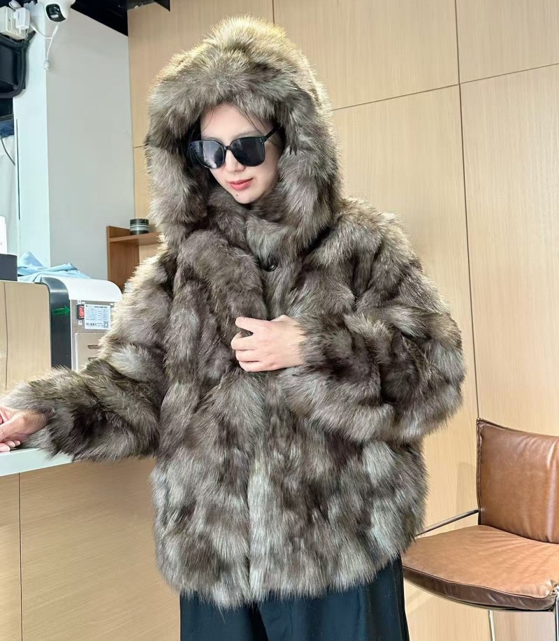 Winter Clothing Essentials: Stay Warm with Fur Hood Jackets & Men's Jackets