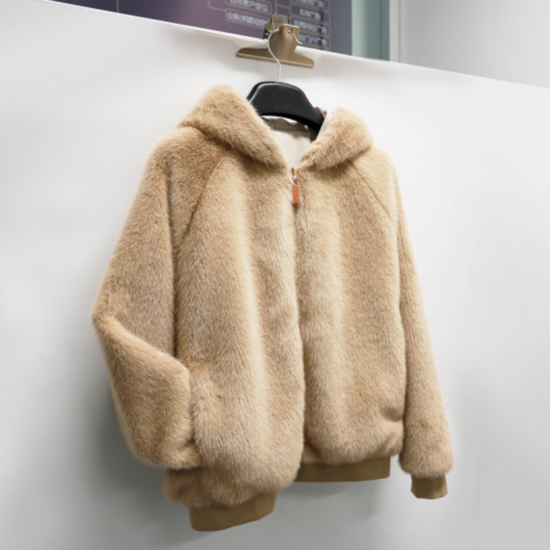 faux fur coat men.jpg