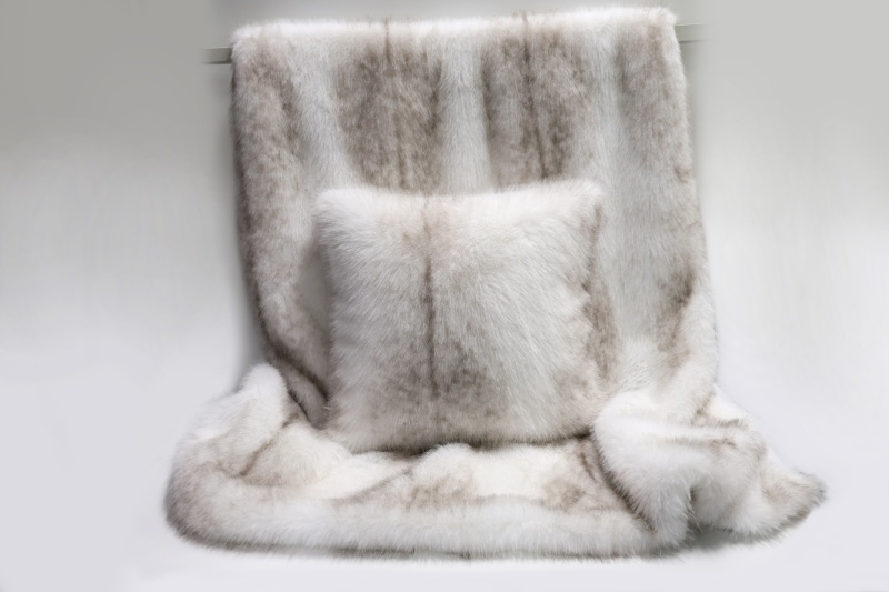 faux rabbit fur rug.jpg