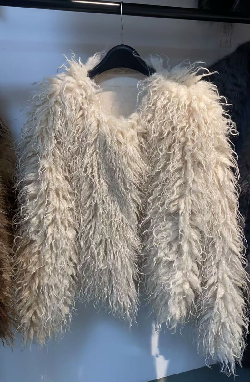 Faux Fur Product Suppliers.jpg