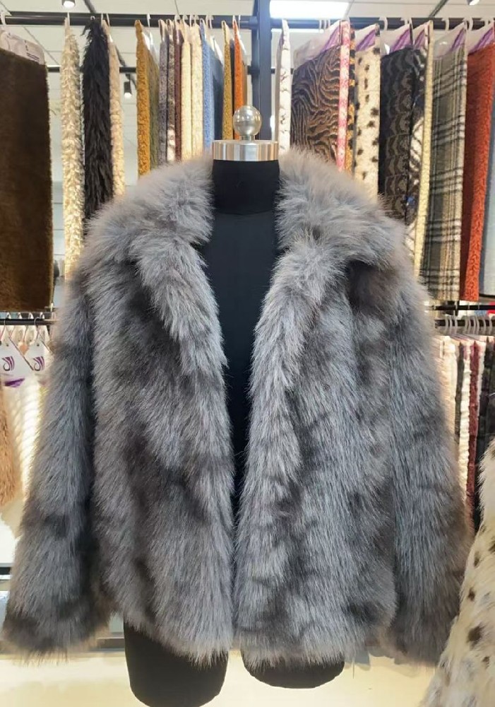 faux fur apparel supplier.jpg