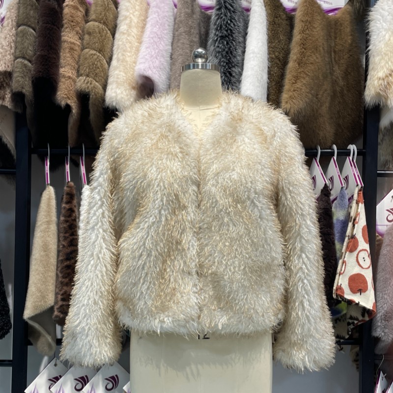 fur coat.jpg