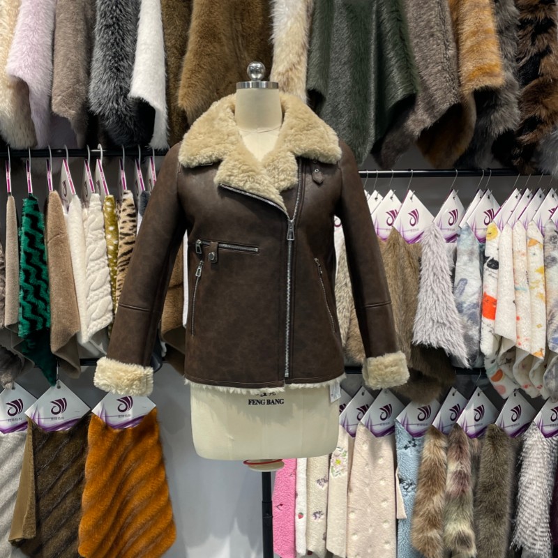 wholesale clothing suppliers.jpg