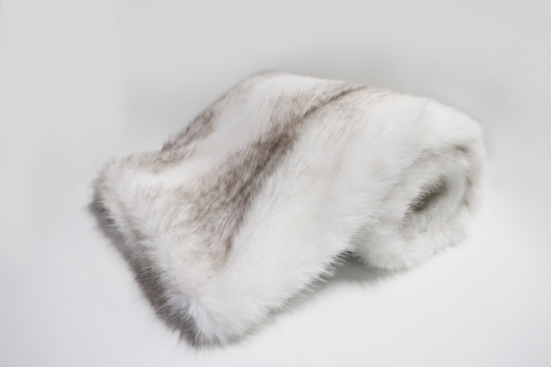 faux fur blankets manufacturer.jpg