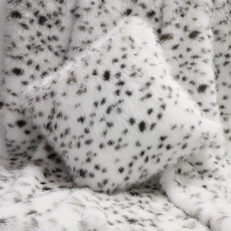 faux rabbit fur blanket.jpg