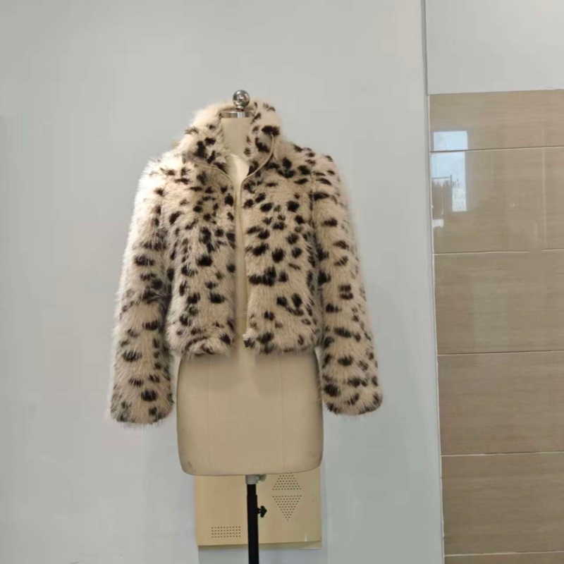 Faux Fur Coat Manufacturer.jpg