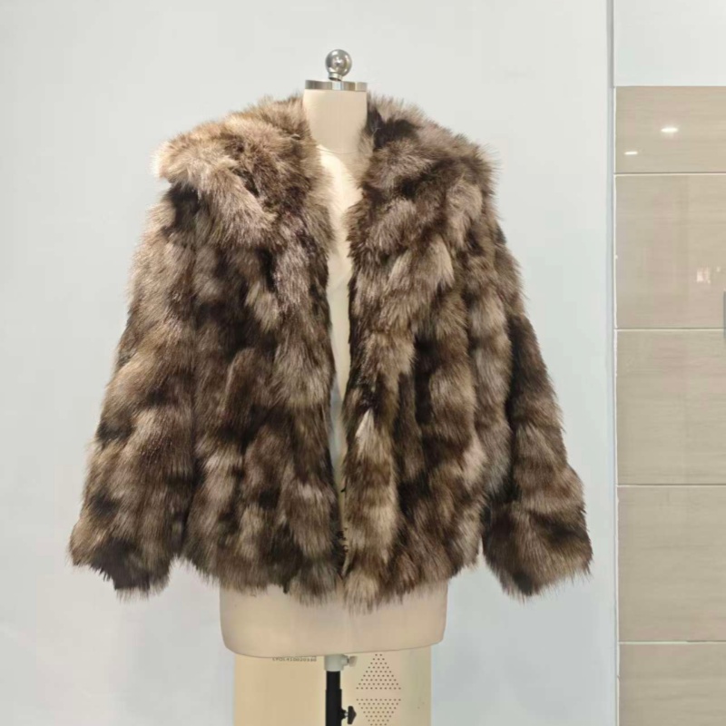 Wholesale Faux Fur Coat Suppliers.jpg